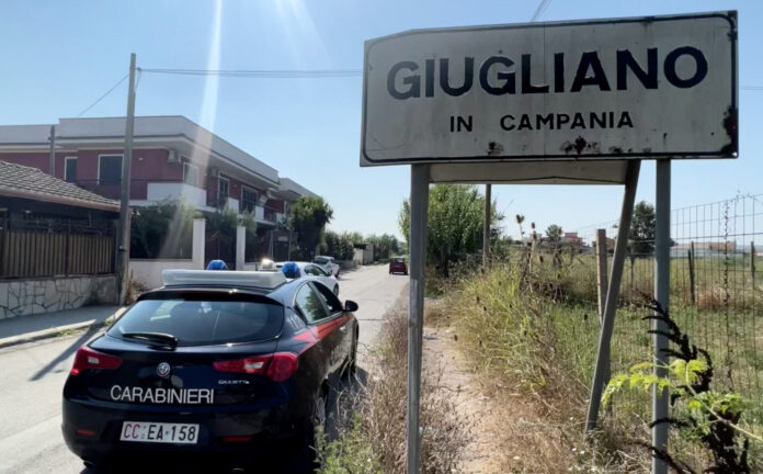 Giugliano, parole in codice usate in una piazza di spaccio a due passi dal mare. Eseguita misura a carico di 11 persone