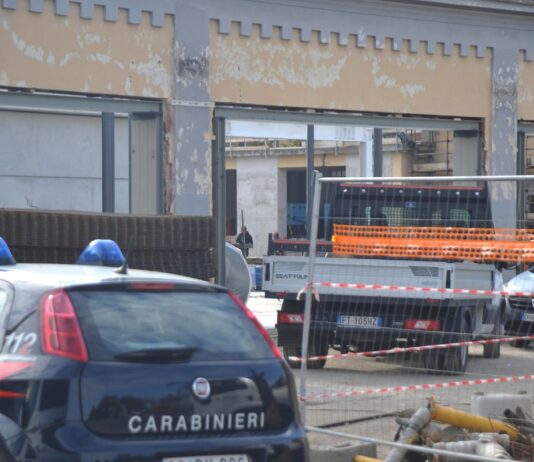 Frattaminore, operaio 53enne muore schiacciato da una trave. Uil: "Un'ecatombe, non si può andare avanti"