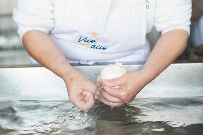 Tutto pronto per "A Vico per Cacio": il 13 e 14 maggio l'arte casearia di Arola