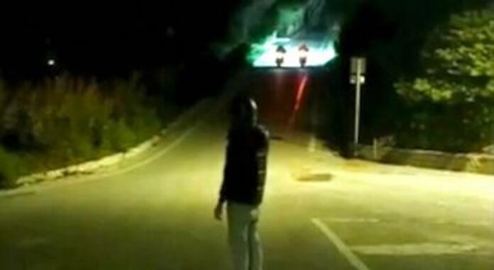 "A 160 km orari sulle strade di Anacapri": gara clandestina in moto sui social, l'intervento dei carabinieri