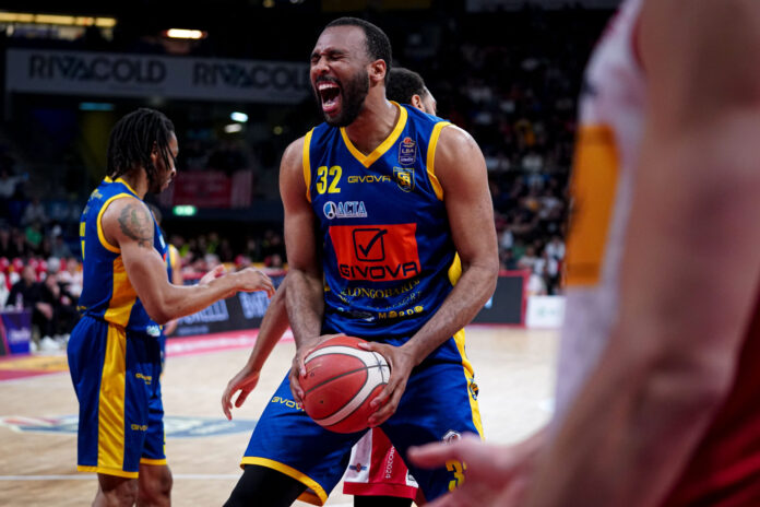 Per la Givova Scafati salvezza ora più vicina: "Un Logan in versione Nba"