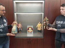 Napoli, recuperati dai carabinieri preziosi pastori del '700: "Erano pubblicizzati sul web"