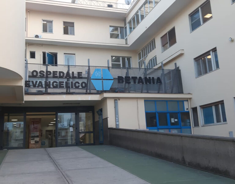 Napoli, gli alunni della scuola “De Cillis” all’Ospedale Betania