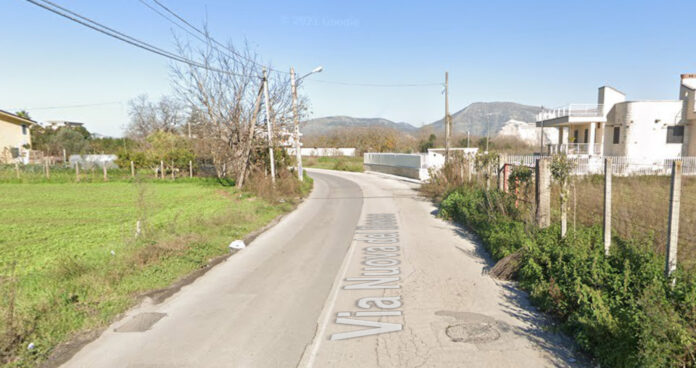 Tremendo incidente a Marigliano, muore ragazza di 22 anni: "Trafitta da una sbarra"