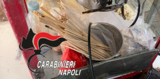 Afragola, blitz dei carabinieri tra gli ambulanti durante i festeggiamenti per il Santo Patrono: scattano i sequestri