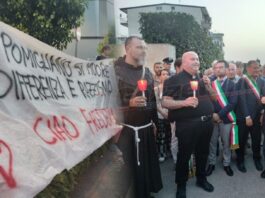 ciao Frederick la fiaccolata a pomigliano