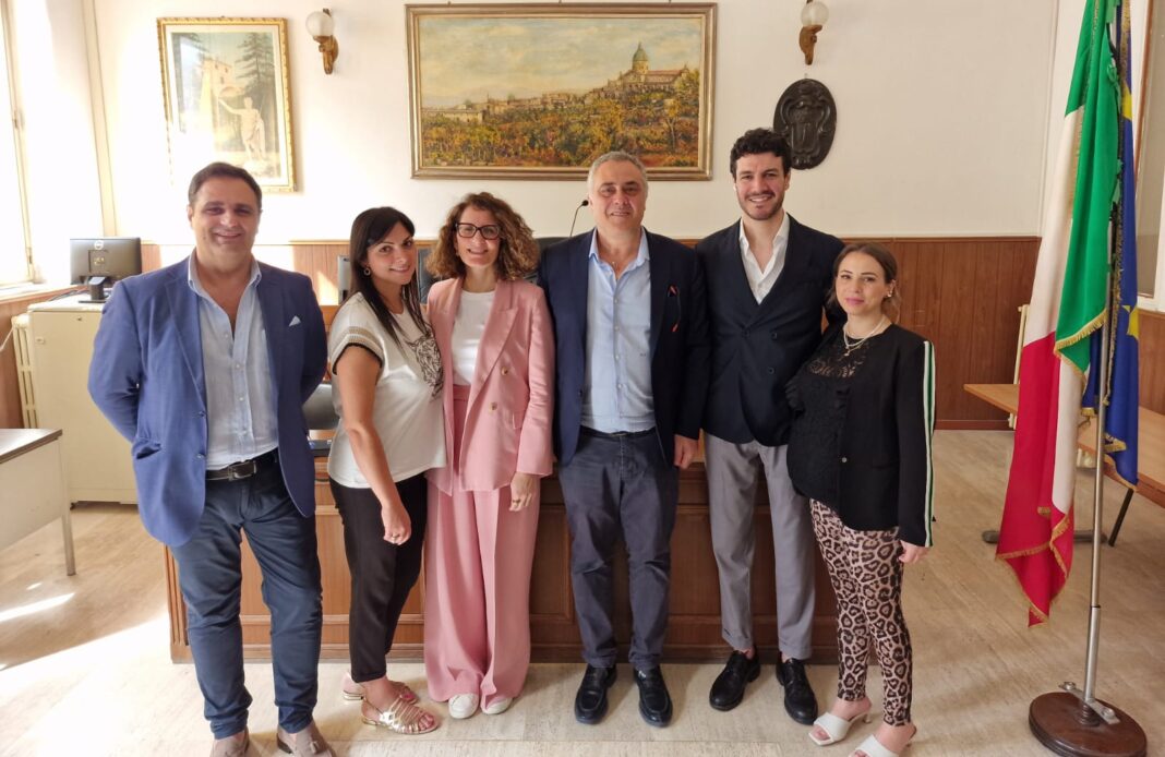 Nuova giunta per Ottaviano. "Lavoreremo esclusivamente nell’interesse della comunità ottavianese"