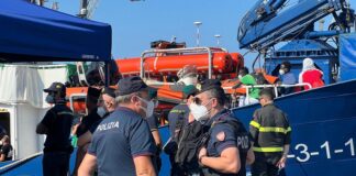 In 172 sbarcano a Salerno da nave Ong. E' il 28esimo arrivo nel porto salernitano