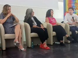 Parte il Pride Park, l'ex Ministro Speranza: "Il corteo di Napoli sia occasione di battaglia politica"