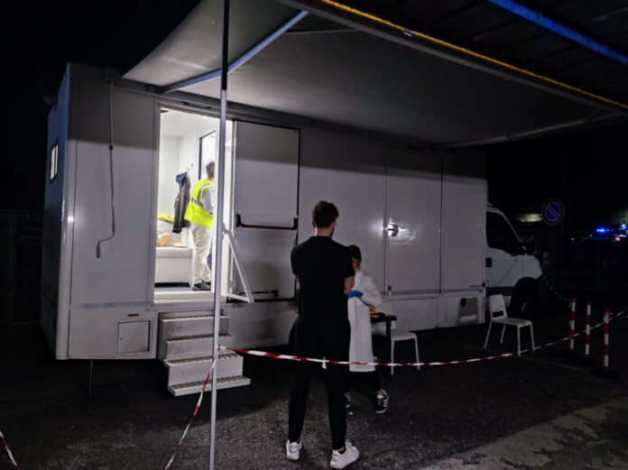 laboratorio mobile tangenziale Napoli