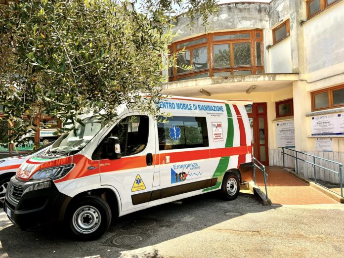 A Sant'Antonio Abate torna il presidio fisso del 118, il sindaco: "Ora cittadini più sicuri"
