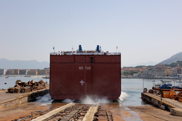 Castellammare, Fincantieri: varata la sezione di prua della seconda unità Lss. "Fa parte del programma Flotlog di Chantiers de l’Atlantique"