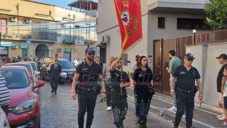 Pomigliano d’Arco, l’addio commosso della città a Frederick: "Siamo tutti un poco responsabili”