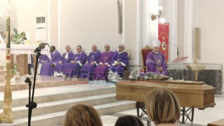 Pomigliano d’Arco, l’addio commosso della città a Frederick: "Siamo tutti un poco responsabili”