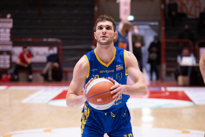 Givova Scafati, il capitano Riccardo Rossato ha rinnovato l'accordo contrattuale