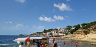Napoli: dal lido abusivo alla barca bar. Controlli dei carabinieri e della capitaneria
