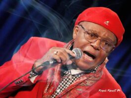 Amalfi: Ronnie Jones. Cantante e compositore statunitense, tra gli artisti più eclettici e versatili dello scenario musicale internazionale