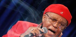 Amalfi: Ronnie Jones. Cantante e compositore statunitense, tra gli artisti più eclettici e versatili dello scenario musicale internazionale