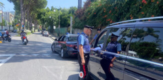 Sorrento: Ncc, Taxi e “navette abusive” nel mirino dei controlli dei carabinieri. “In pochi giorni controllati 190 veicoli” Sorrento: Ncc, Taxi e “navette abusive” nel mirino dei controlli dei carabinieri. "In pochi giorni controllati 190 veicoli"
