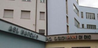 Frattamaggiore, dramma in ospedale: paziente 67enne ustionata Frattamaggiore: aggredisce un medico prendendolo a pugni in faccia. Arrestato 42enne