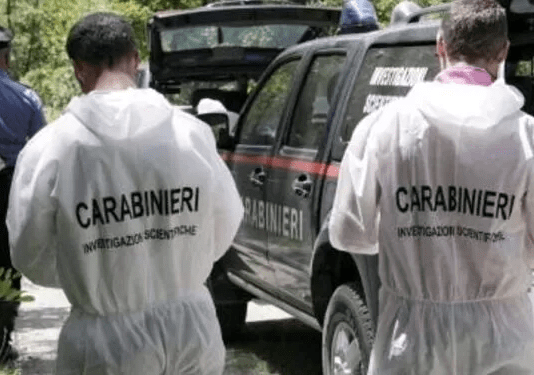 Marano, trovato un cadavere carbonizzato in un'auto: è di un 47enne pregiudicato