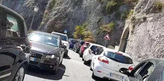 Penisola Sorrentina paralizzata: due gravi incidenti in 24 ore mandano in tilt la viabilità