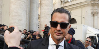 Cercano di vendere a Fabrizio Corona file riservati sulla cattura di Matteo Messina Denaro: arrestati un carabiniere ed un politico