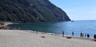 Ischia: atti osceni in spiaggia. Denunciato 53enne