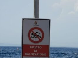 Sorrento, divieto temporaneo di balneazione a Marina Grande