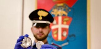 Sant’Agnello: disattiva l’antitaccheggio e tenta di rubare alcolici. Arrestato 42enne