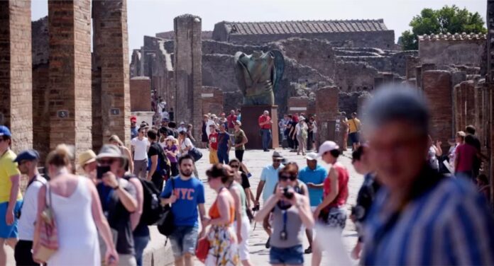 Turismo Campania Grande successo per #domenicalmuseo anche a luglio. Pompei sito più visitato d'Italia
