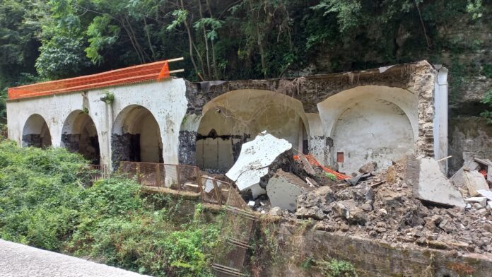 Crollo all’ex Mattatoio Civico di Gragnano