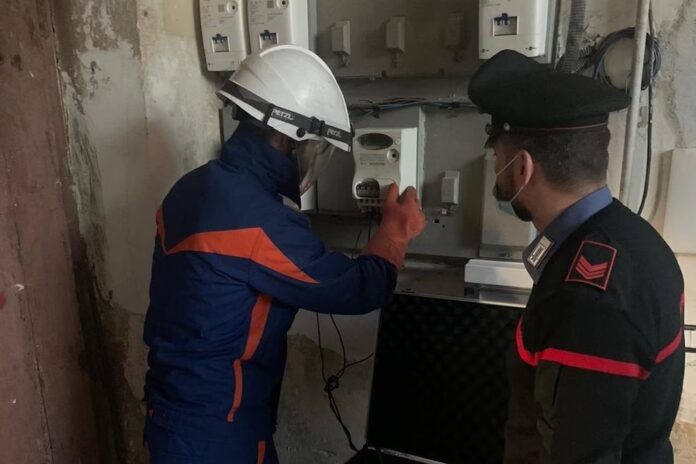 Marigliano: rubava energia elettrica tra il 2018 ed il 2021, denunciato il titolare di una carpenteria