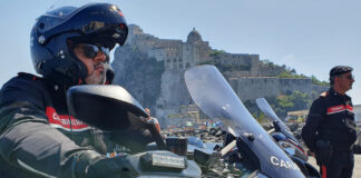 Procida, truffa del finto corriere: arrestato 18enne incensurato. "Recuperati e restituiti 19mila euro"