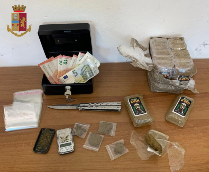 San Giovanni: scoperto con oltre 1,250 kg di hashish in casa. Arrestato un 20enne napoletano