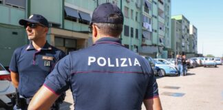 La Polizia di Stato consegna l’agenda scolastica “Il mio diario” al “Parco Verde “ di Caivano