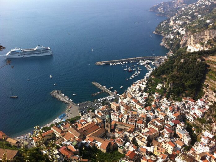 Controlli sulle case vacanza ad Amalfi