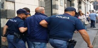 San Giorgio a Cremano: ruba in un negozio. Arrestato 53enne