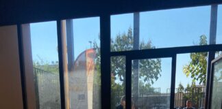 Raid al Centro Asterix di San Giovanni a Teduccio. Rubati computer, danni alla struttura