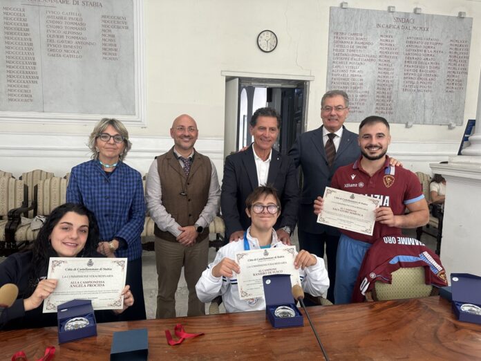 Castellammare di Stabia, premiati gli atleti Maresca, Procida e De Fusco Castellammare di Stabia, premiati gli atleti Maresca, Procida e De Fusco