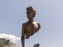 Amalfi, un successo straordinario per i "I Viaggiatori" di Bruno Catalano: la mostra prorogata fino al 5 novembre
