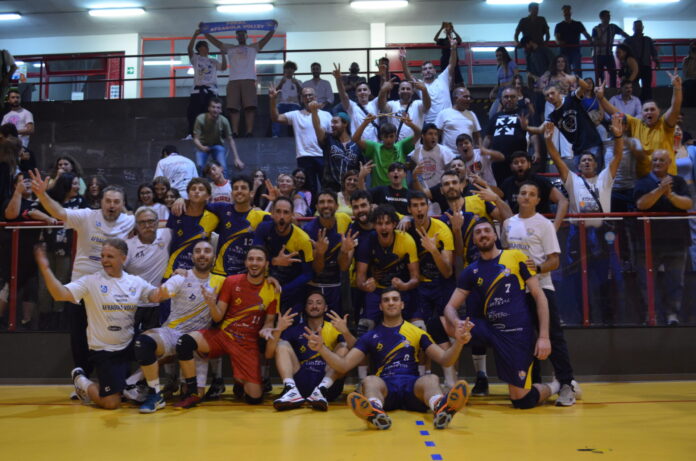 Grande debutto in serie B per l'Afragola Volley sconfitto il Delight Volley Modugno