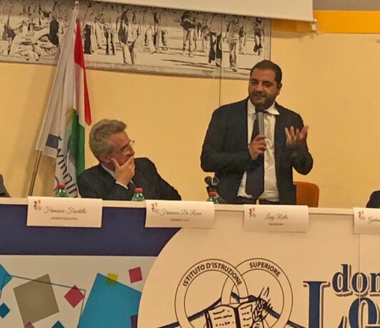 Gragnano, inaugurato il plesso "Don Milani". Nello D’Auria: “La scuola al centro del nostro programma”