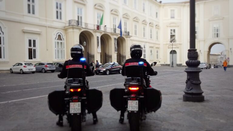 Portici, Torre del Greco: inseguiti per chilometri due fuggitivi su uno scooter. Hanno 14 e 15 anni