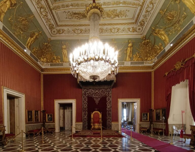 Palazzo Reale di Napoli, apertura straordinaria nel giorno di Ognissanti e ingresso gratuito sabato 4 e domenica 5 novembre