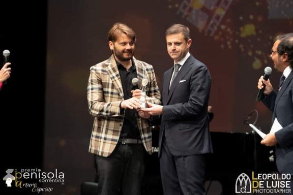 Serata di gala del Premio Penisola Sorrentina. La 28esima edizione all’insegna di cinema, serie tv e musica Serata di gala del Premio Penisola Sorrentina. La 28esima edizione all’insegna di cinema, serie tv e musica