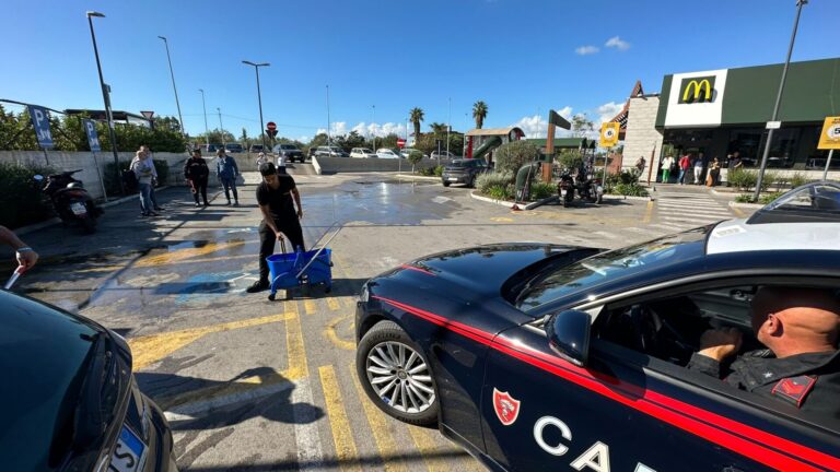 Rissa violenta al McDonald’s di Sant’Anastasia: arrestati padre e figlio per tentato omicidio