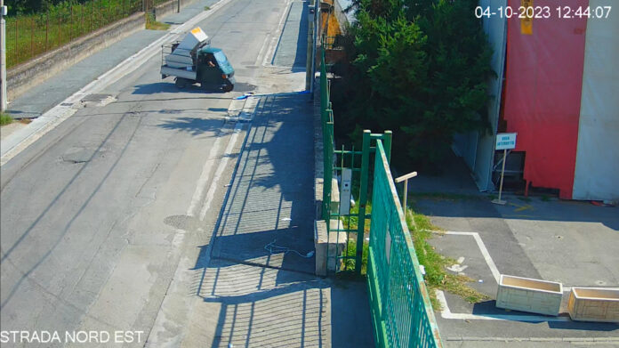 Boscoreale, abbandono di rifiuti in strada, segnalati due casi ai carabinieri