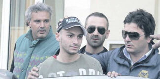 Castellammare, l’ex killer della camorra Catello Romano laureato in Sociologia Castellammare, l'ex killer della camorra Catello Romano laureato in Sociologia