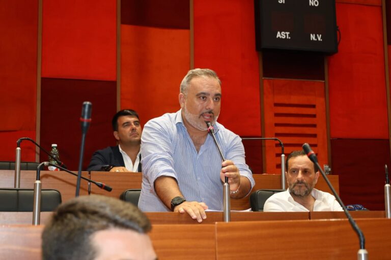 Scandalo scommesse, la proposta del consigliere comunale Salvatore Flocco: “Portiamo nelle scuole di Napoli modelli positivi”